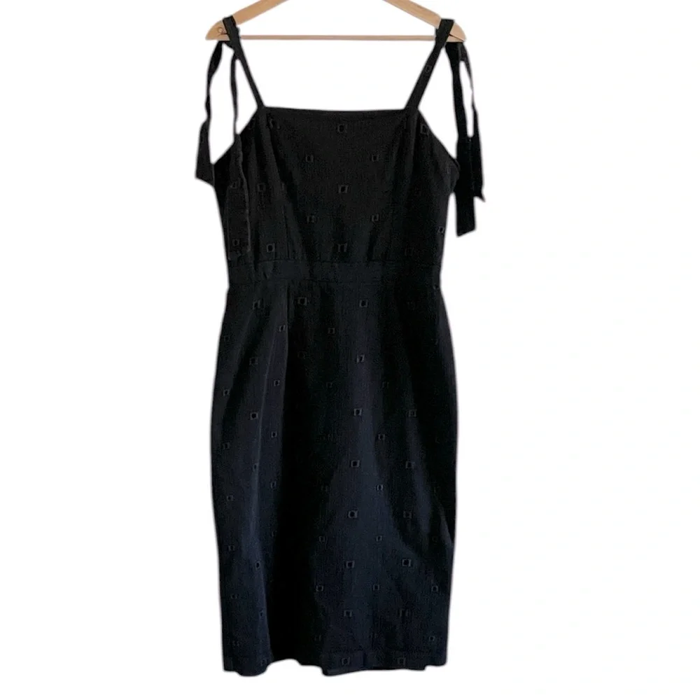 Hunter Bell Leighton Midi Eyelet Dress Women’s Size 12‎ Tie Shoulder Slit Black